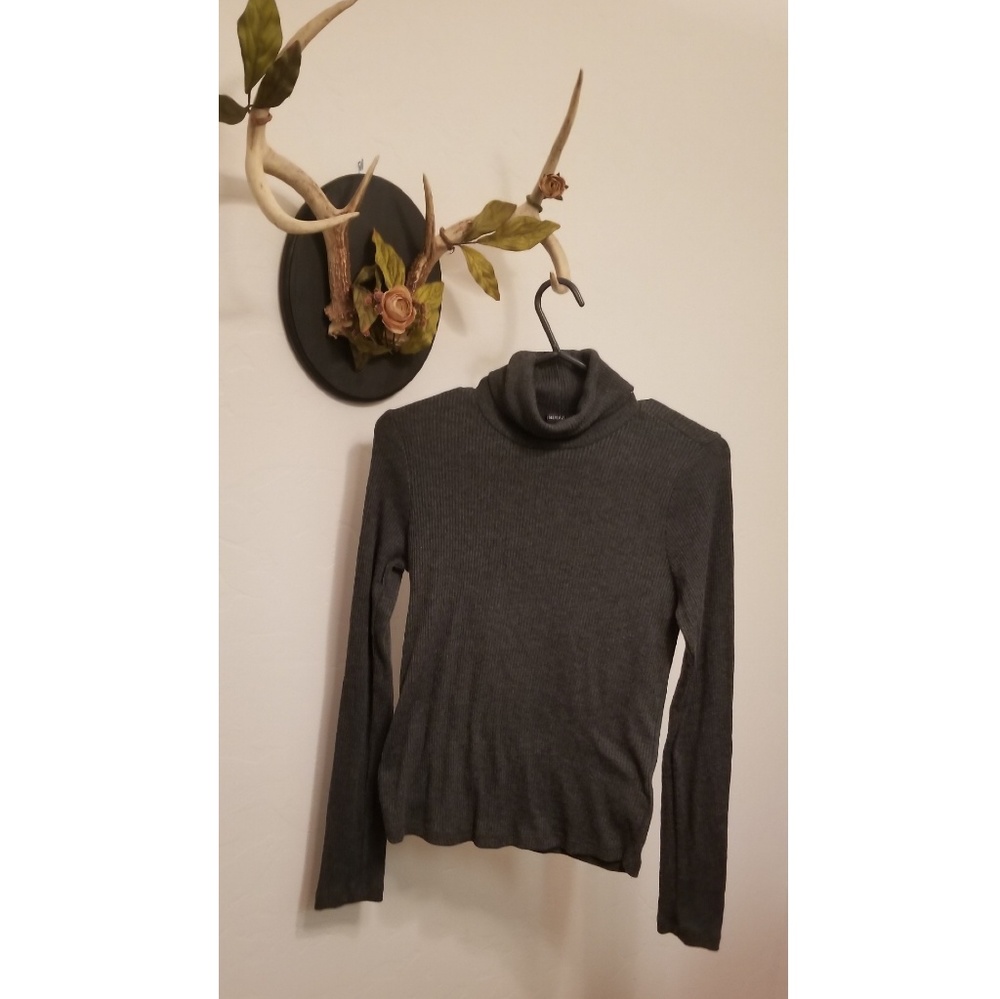 Form-Fitting Gray Turtleneck Sweater Forever 21